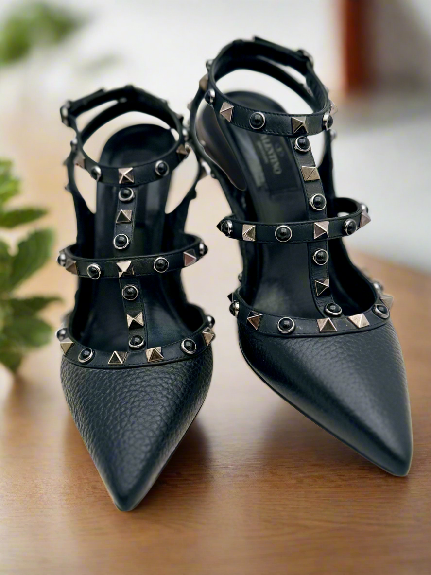 EU37 Valentino Garavani RockStud ブラック 箱付 VALENTINO GARAVANI Rockstud Pumps Black Size 37 (preowned