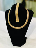 14k Italian Elegant Gold Chain woven Necklace, size 16.5” (preowned)