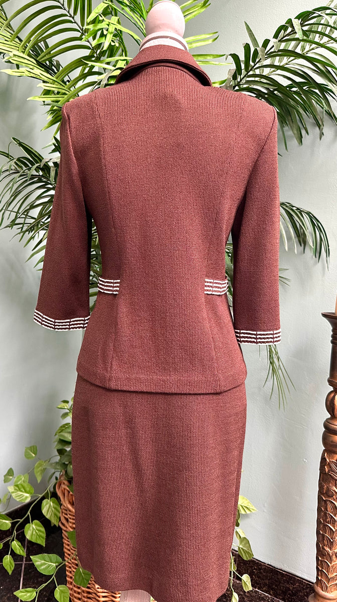 St. John collection by Marie Gray size 2 (preowned) – Majolie Designs