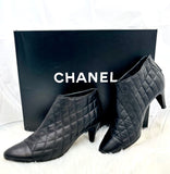 CHANEL BOOTIES BLACK  size 40 (PRE OWNED)