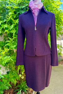 ST. JOHN COLLECTION 2 Pc. Jacket & Skirt in Dark Grape  Color, size 2 (pre owned)