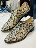 COLE HAAN Beige Embossed Leather Shoes size 8B (preowned)