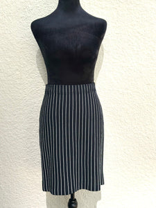 St. John skirt Black and white vertical stripes size 2 (preowned)