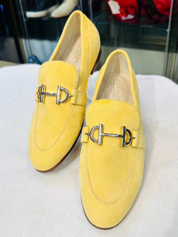 COLE HAAN Grandseries  Yellow Suede Loafers with Silver Hardware Size 7 (preowned)