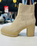 STEVE MADDEN TAN SUEDE BOOTS size 7.5 M ( preowned)