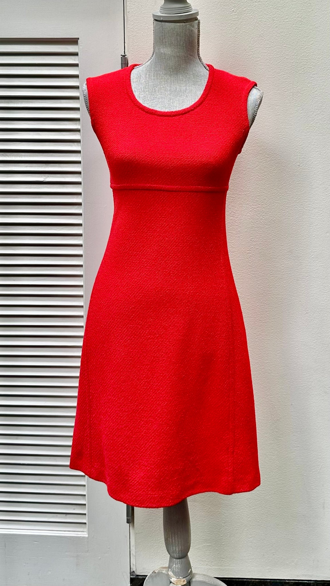 St. John red sleeveless dress size 2 (preowned) Majolie Designs St. John red sleeveless dress size 2 (preowned) Majolie Designs