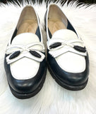 SALVATORE FERRAGAMO Women’s White and black Loafers s: 8.5 (preowned)