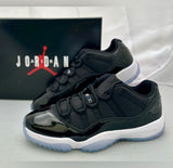 NEW !! AIR JORDAN 11 RETRO LOW size 11.5 (preowned)