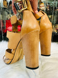 Dolce Vita Niro Stylish Tan Leather Sandals size:6 (preowned)