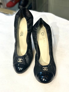 CHANEL SHOES FOR WOMAN ESCARPINS BLACK SIZE 38.5 VERY GOOD CONDITION (preowned)