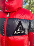 Authentic Moncler Gary red quilted down hooded jacket - Size M (preowned)