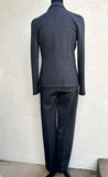 Giorgio Armani Grey PantSuit (preowned)
Size blazer : 38
Size pants : 36