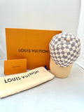 LOUIS VUITTON WOMANS CAPS Hat (PREOWNED)