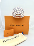 LOUIS VUITTON WOMANS CAPS Hat (PREOWNED)